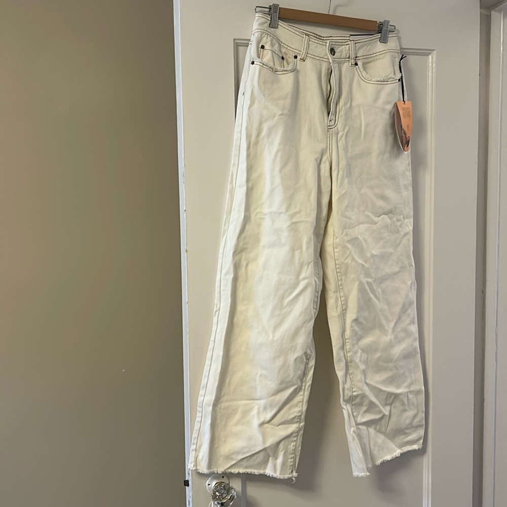 Future collective size 6 cream high rise straight leg jeans